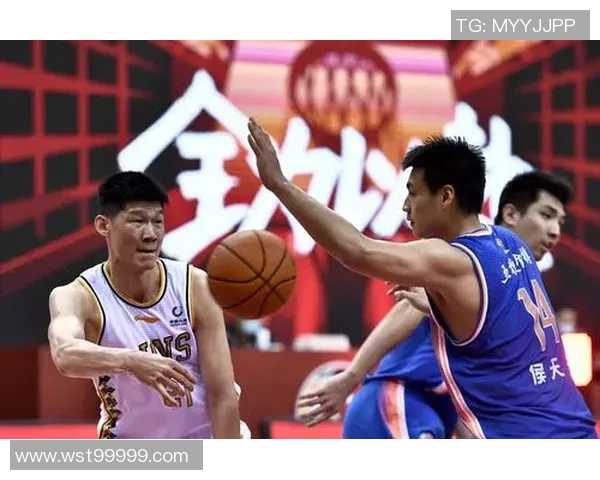 央视CBA精彩对决浙江队迎战广厦队全力争胜展现篮球魅力与团队精神