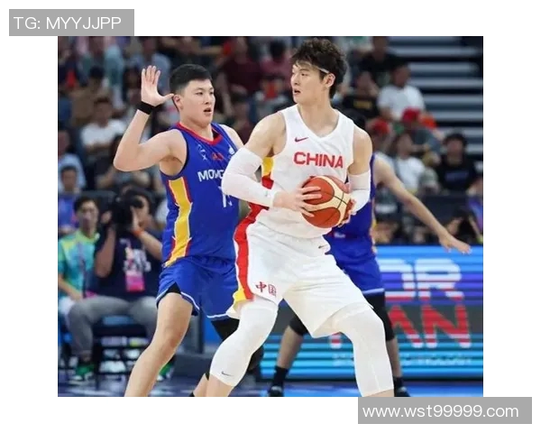 王哲林领衔中国篮球新篇章展现拼搏精神与团队合作的力量