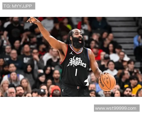 爵士与快船第五场激战回顾球员表现与战术分析全景呈现